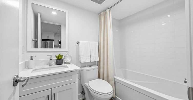 200 Garden Street, Whitby, ON, L1N 3W4 - 9