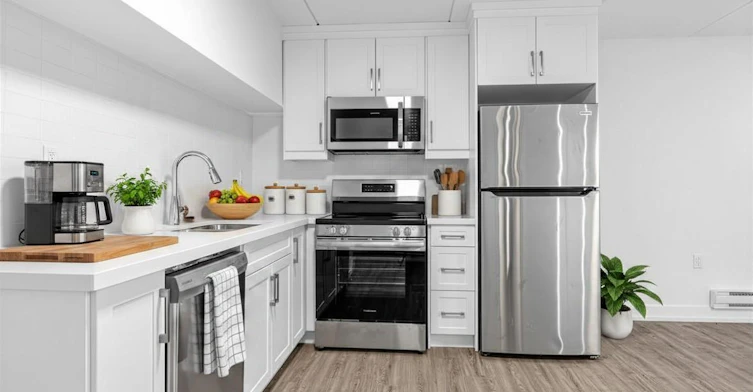 200 Garden Street, Whitby, ON, L1N 3W4 - 8