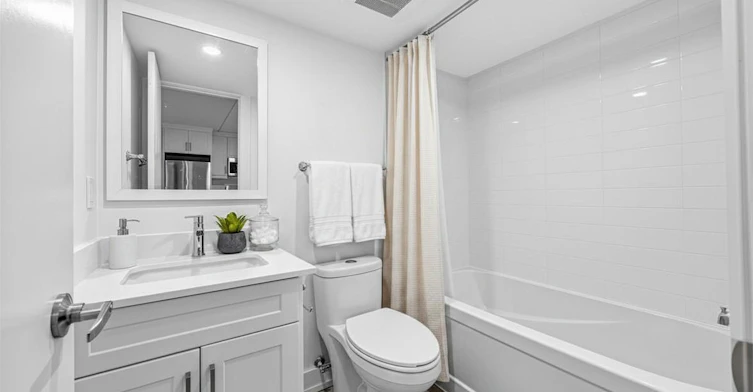 200 Garden Street, Whitby, ON, L1N 3W4 - 9