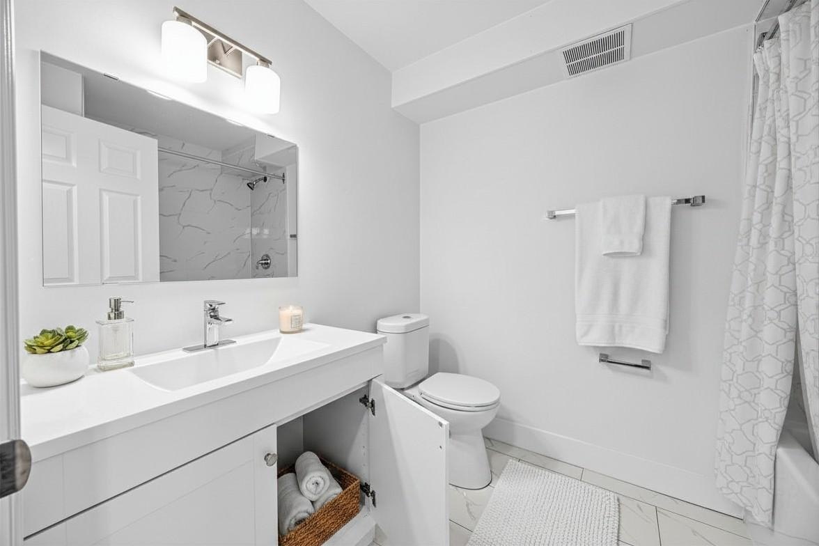 200 Garden Street, Whitby, ON, L1N 3W4 - 5