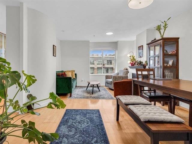 102-3349 Dunbar Street, Vancouver, BC, V6S 2B9 - 23