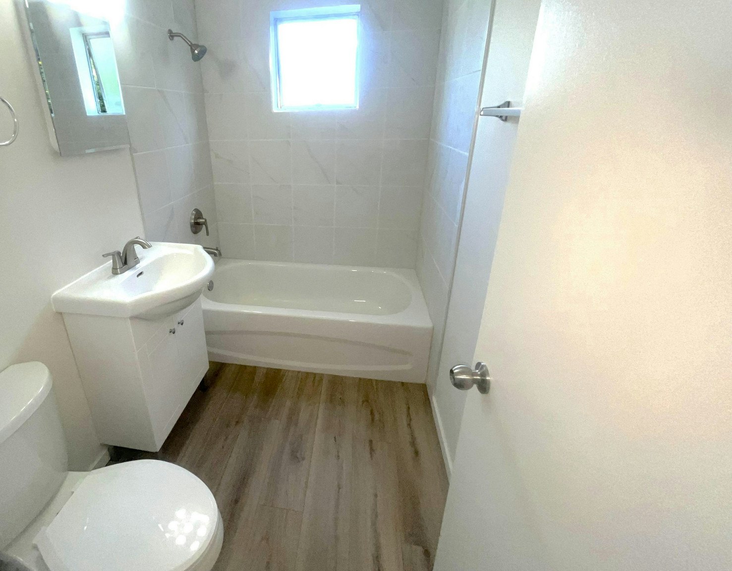 3498 Lovat Avenue, Saanich, BC, V8X 1V2 - 10