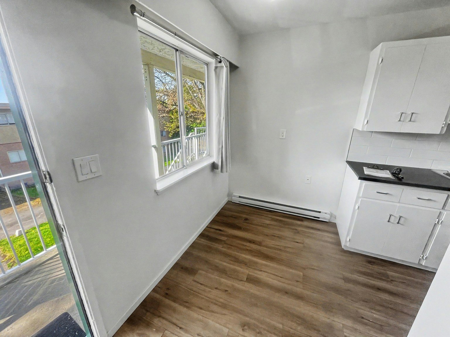 3498 Lovat Avenue, Saanich, BC, V8X 1V2 - 23