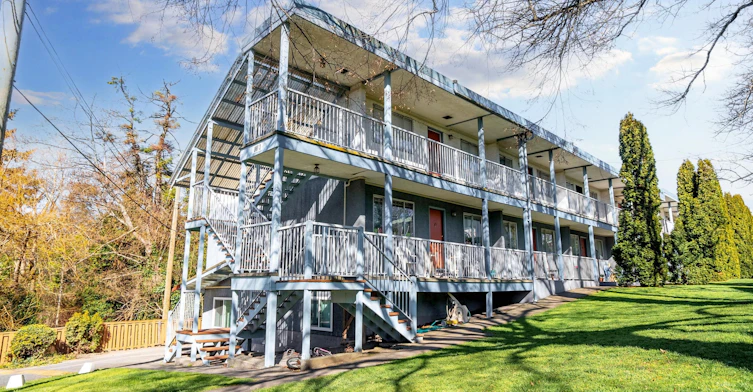 3498 Lovat Avenue, Saanich, BC, V8X 1V2 - 4