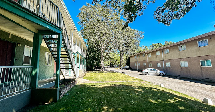 3498 Lovat Avenue, Saanich, BC, V8X 1V2 - 11