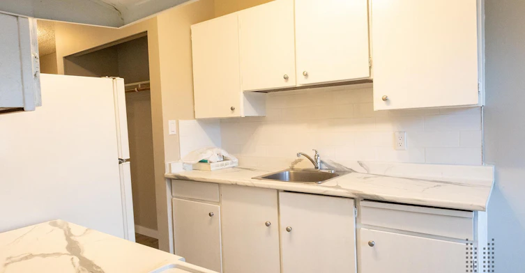 9430 Nowell Street, Chilliwack, BC, V2P 4X7 - 3