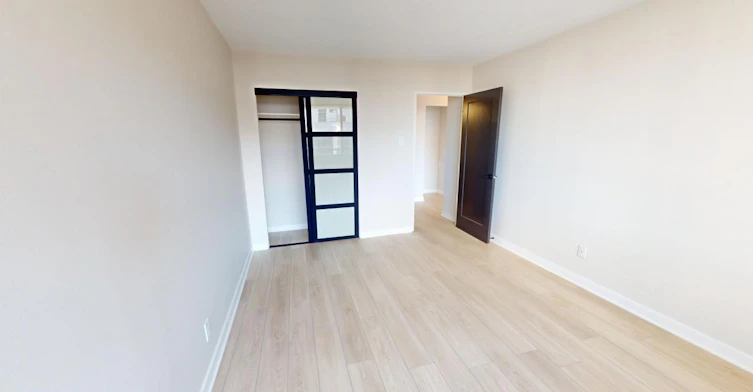 M1004-173 Cooper, Ottawa, ON, K2P 0E9 - 9
