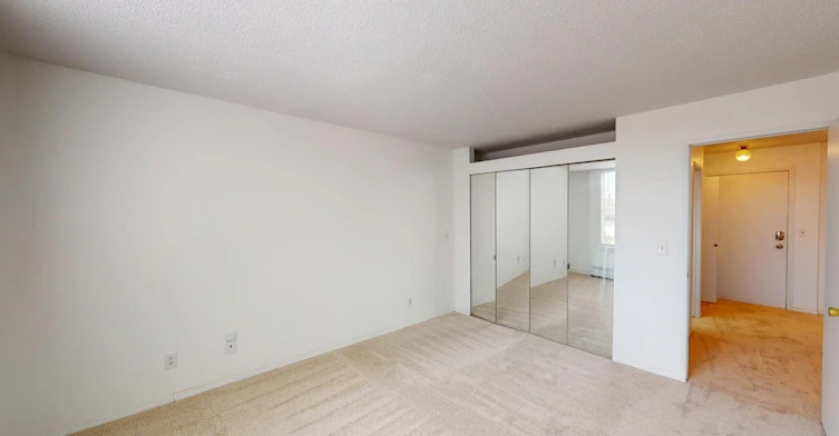 3747 42 Street Northwest, Calgary, AB, T3A 2W4 - 7