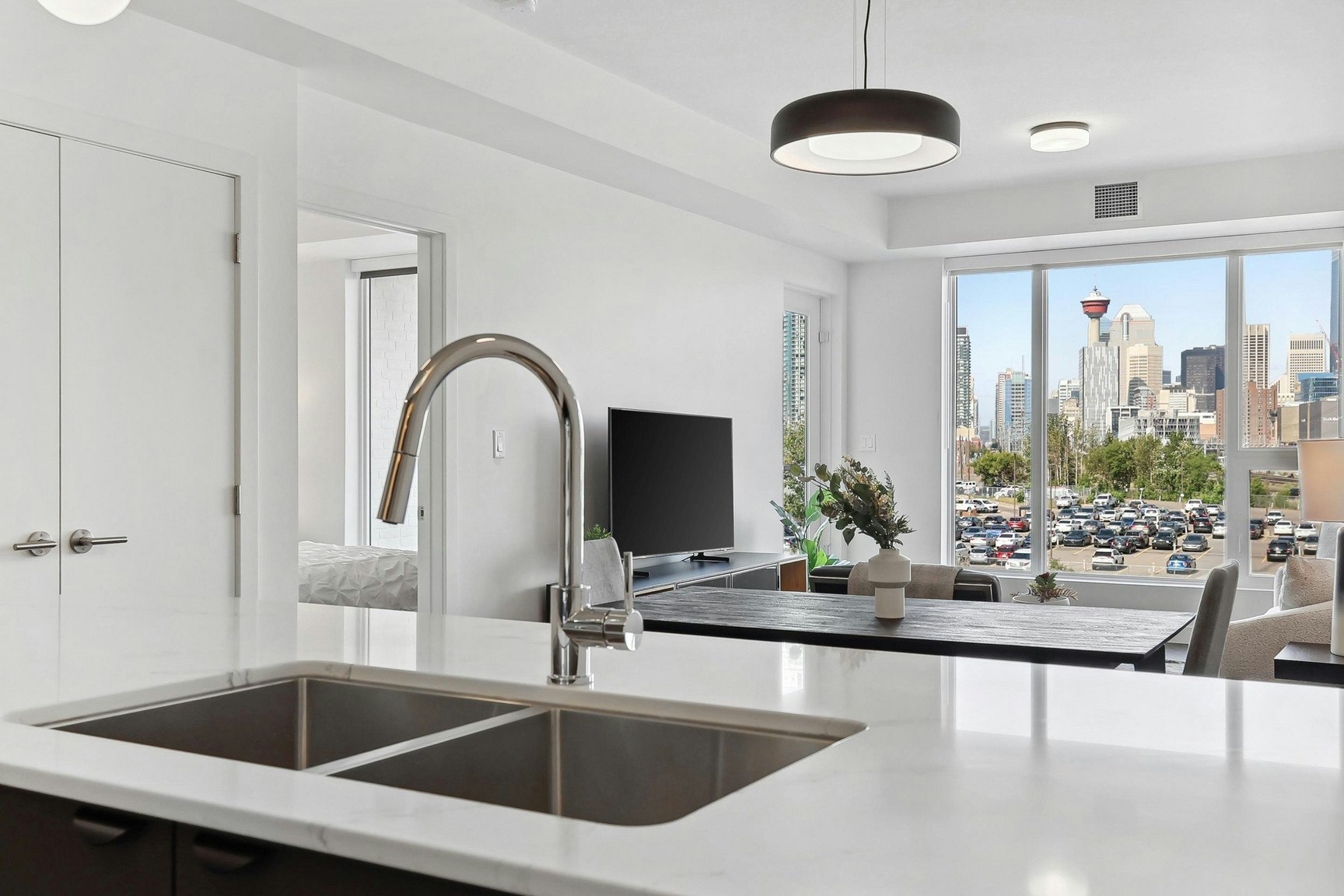 103-1001 8 Street SE, Calgary, AB, T2G 2Z3 - 6