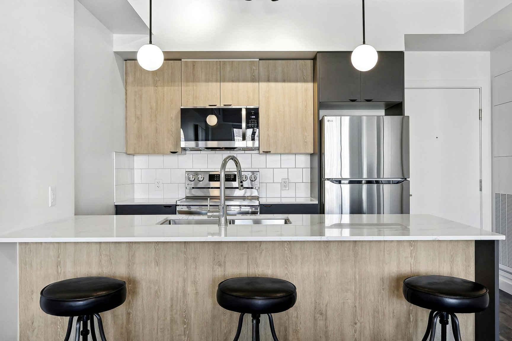 103-1001 8 Street SE, Calgary, AB, T2G 2Z3 - 8