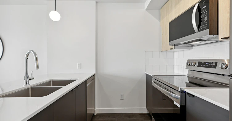 103-1001 8 Street SE, Calgary, AB, T2G 2Z3 - 3