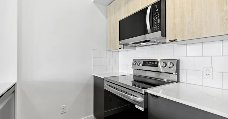 103-1001 8 Street SE, Calgary, AB, T2G 2Z3 - 4