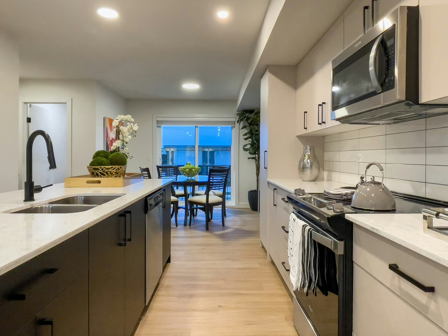 40 Dawson Wharf Mount, Chestermere, AB, T1X 2S5 - 12
