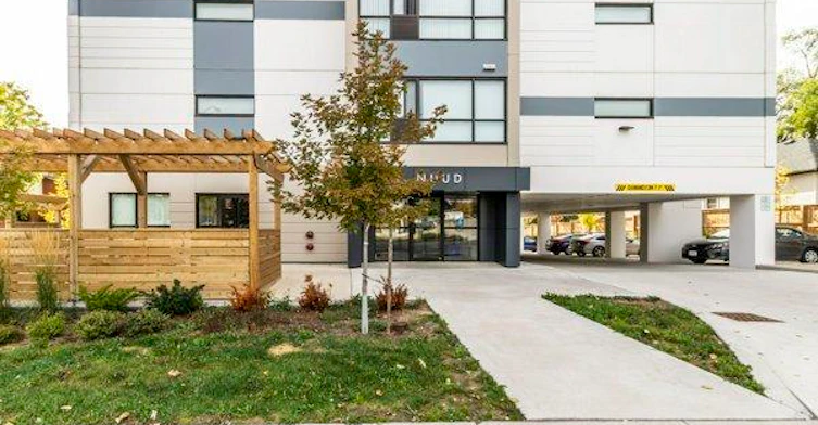 663 Victoria Street S, Kitchener, ON, N2M 0B9 - 17