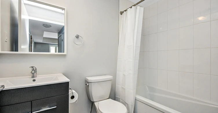 2D-18 Mcarthur Avenue, Ottawa, ON, K1L 6R2 - 8