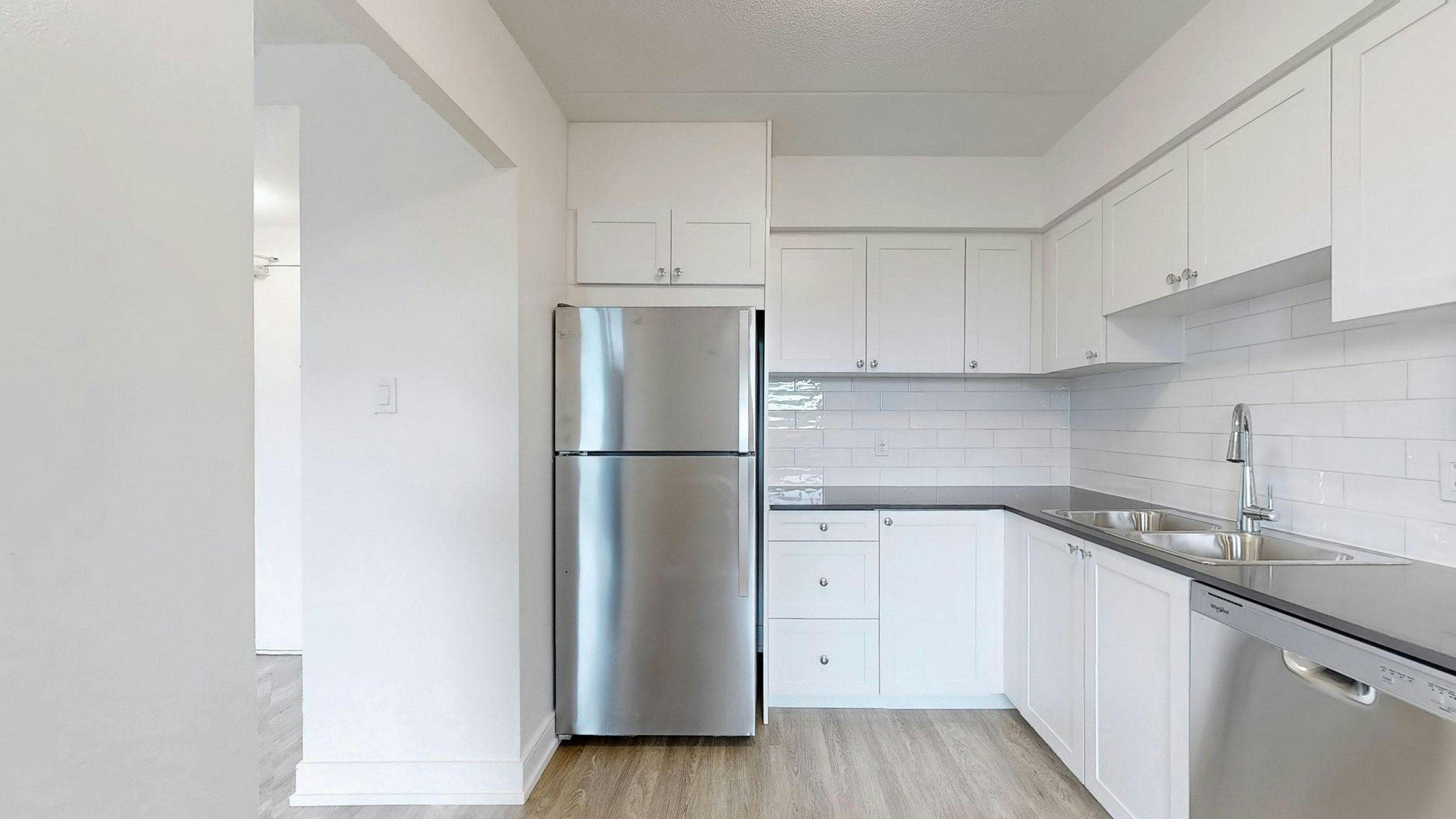 0602-110 Nonquon Road, Oshawa, ON, L1G 7H5 - 4