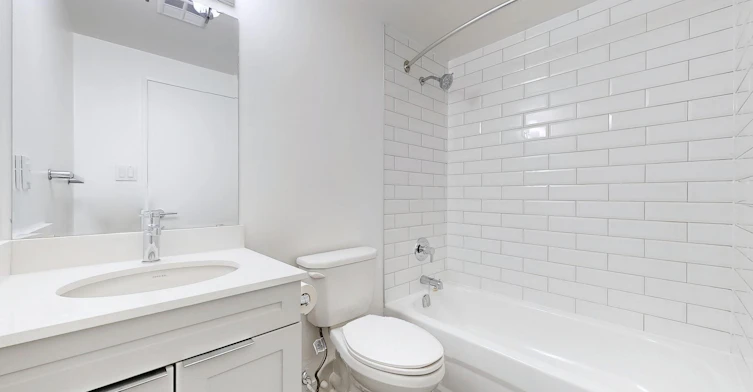 0807-110 Nonquon Road, Oshawa, ON, L1G 7H5 - 18