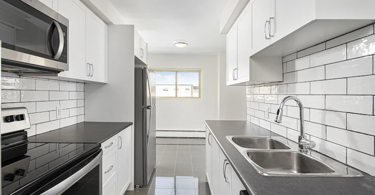 349-0209-349 Marland Avenue, Oshawa, ON, L1J 1X4 - 4