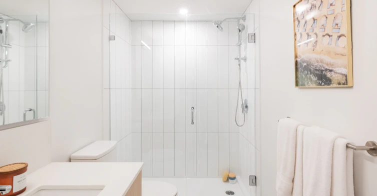 14-3350 Prince Albert Street, Vancouver, BC, V5V 1G9 - 9