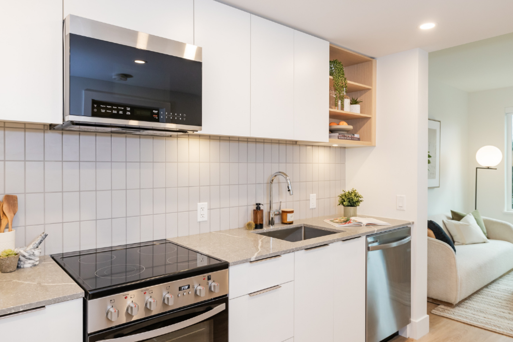 29-3350 Prince Albert Street, Vancouver, BC, V5V 1G9 - 2