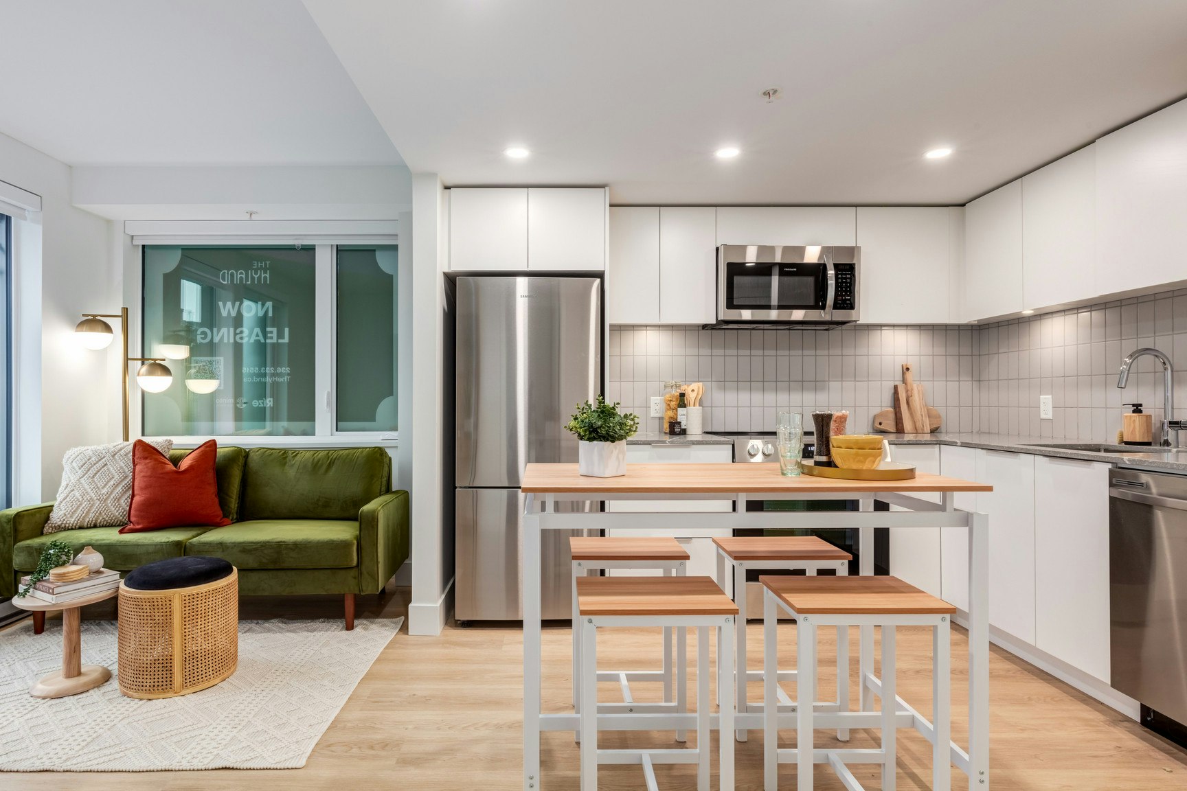 3350 Prince Albert Street, Vancouver, BC, V5V 1G9 - 2