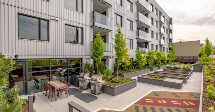 3350 Prince Albert Street, Vancouver, BC, V5V 1G9 - 8