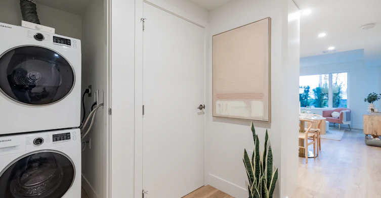 3350 Prince Albert Street, Vancouver, BC, V5V 1G9 - 8