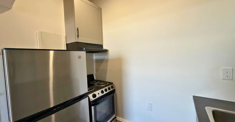 34(pics of 14)-191 Mcleod Street, Ottawa, ON, K2P 0Z8 - 4