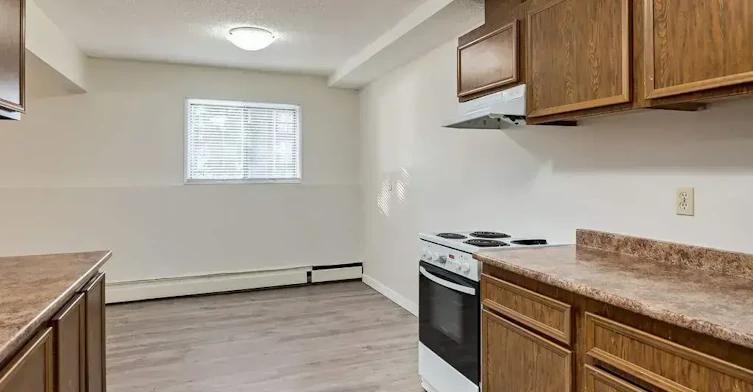 104-5516 47a Avenue, Red Deer, AB, T4N 2J1 - 11