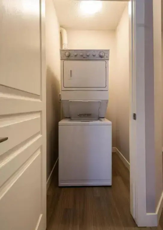 310-12847 50 Street, Edmonton, AB, T5A 1S1 - 12