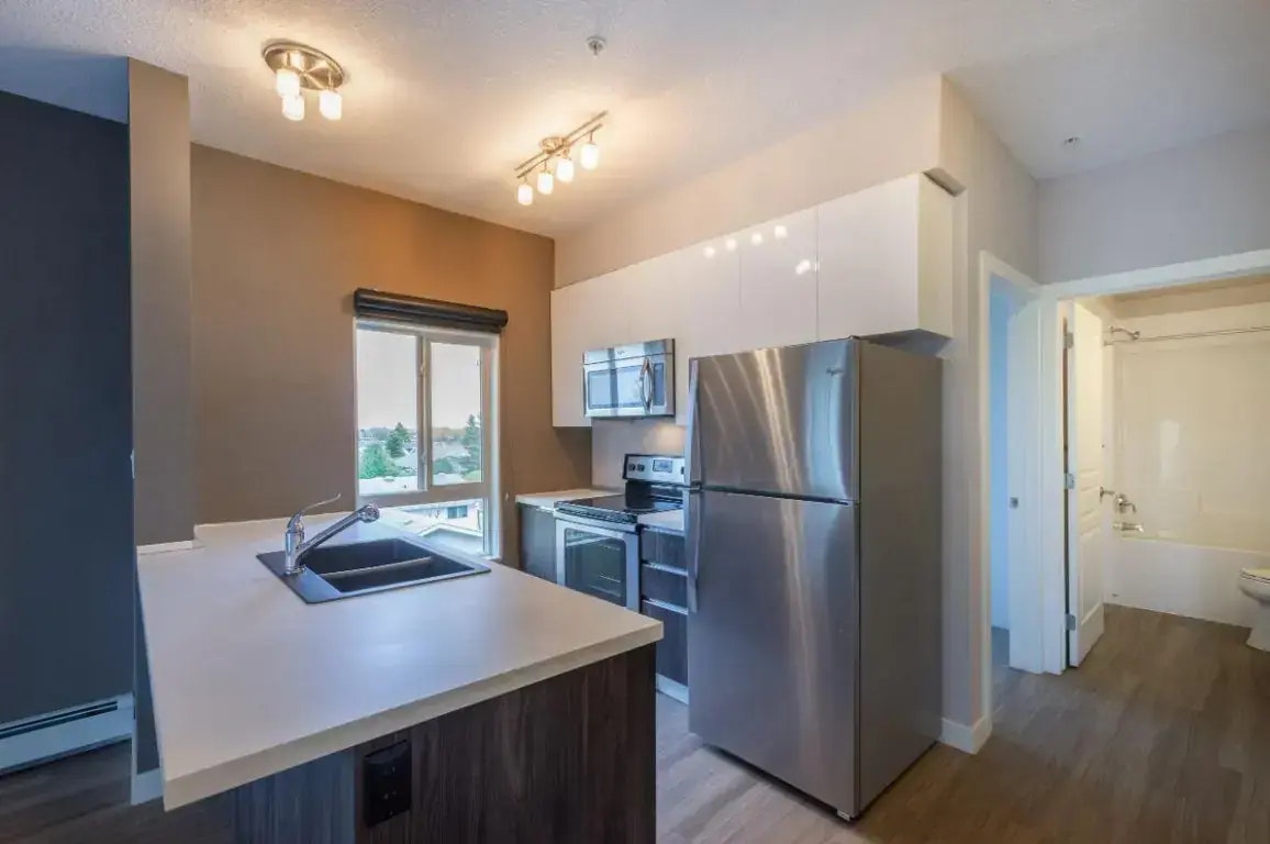 310-12847 50 Street, Edmonton, AB, T5A 1S1 - 3