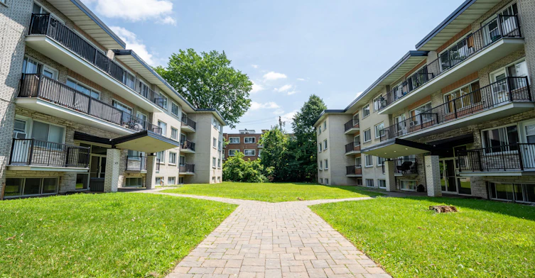 225-455 Roy Avenue, Dorval, QC, H9S 3E2