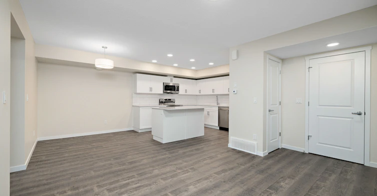 15123 25 Street NW, Edmonton, AB, T5Y 2C1 - 17