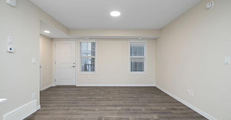 15123 25 Street NW, Edmonton, AB, T5Y 2C1 - 15