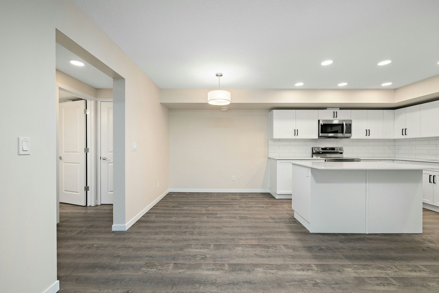 15123 25 Street NW, Edmonton, AB, T5Y 2C1 - 12