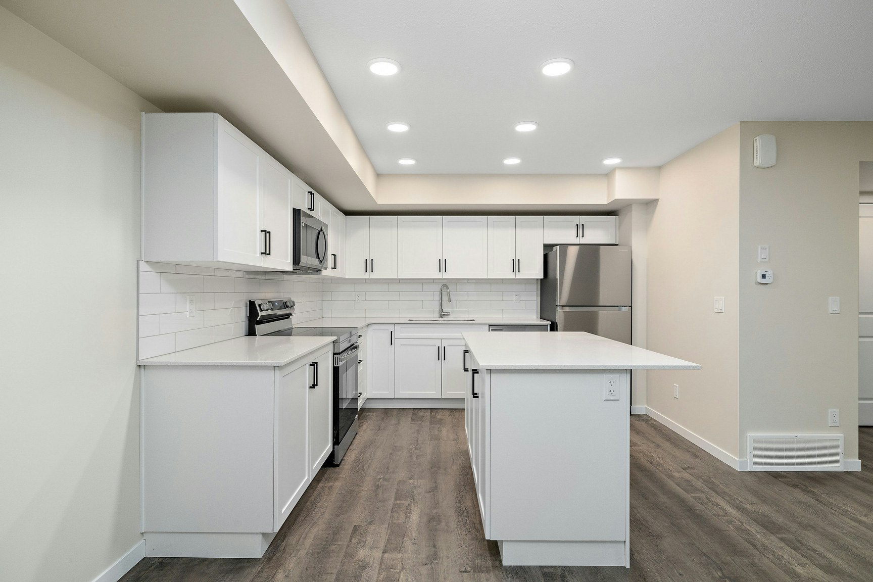 15123 25 Street NW, Edmonton, AB, T5Y 2C1 - 7
