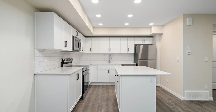 15123 25 Street NW, Edmonton, AB, T5Y 2C1 - 7