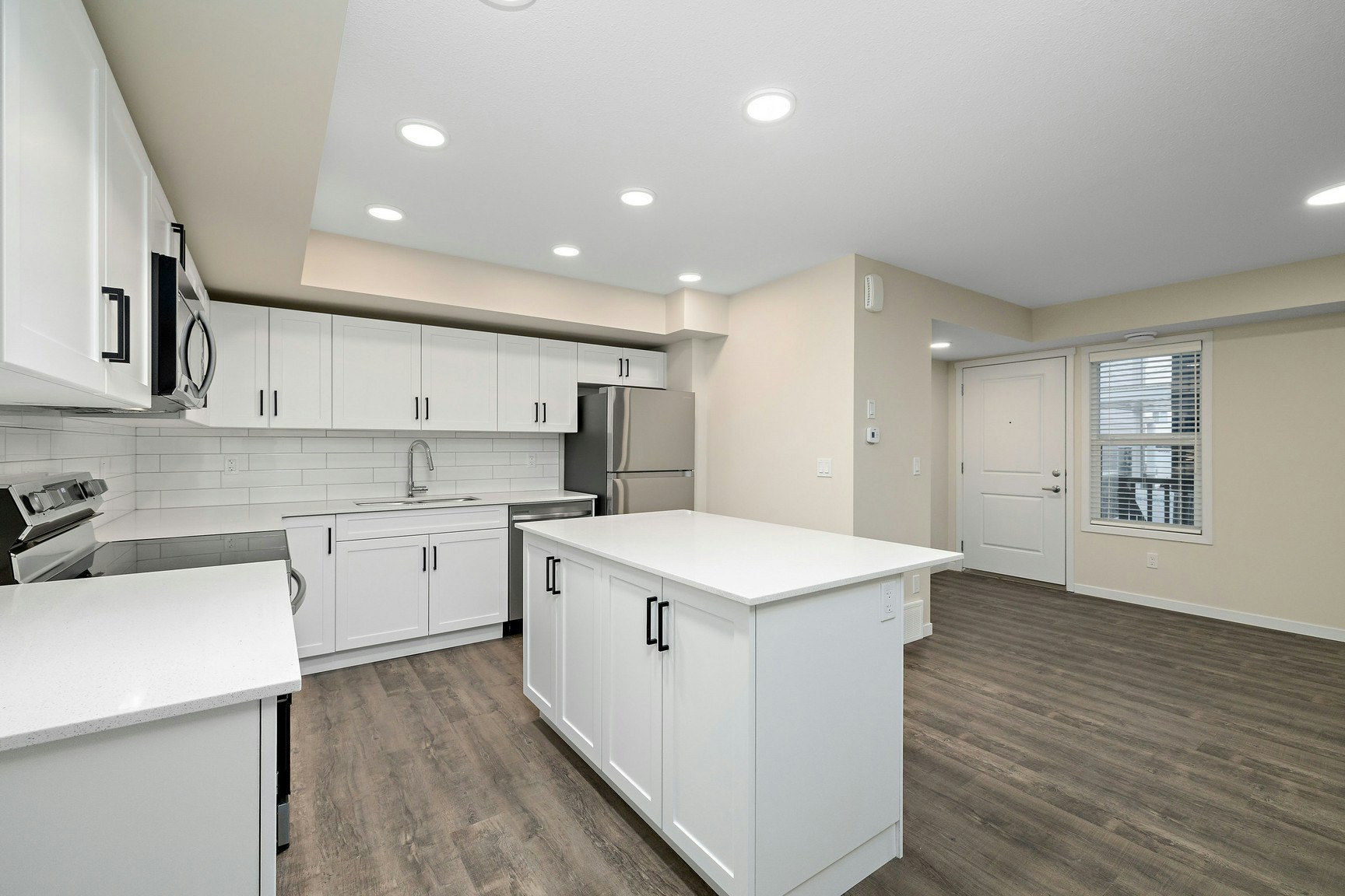 15123 25 Street NW, Edmonton, AB, T5Y 2C1 - 6
