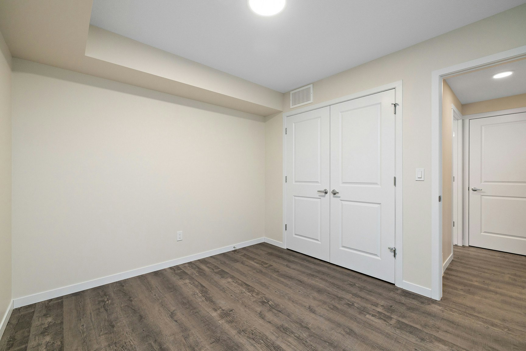 15123 25 Street NW, Edmonton, AB, T5Y 2C1 - 19