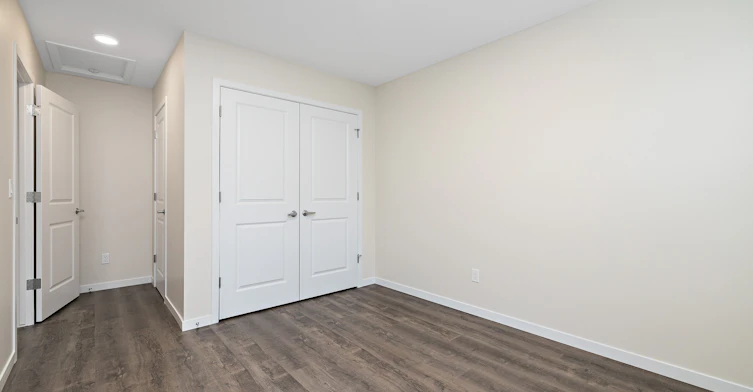 15123 25 Street NW, Edmonton, AB, T5Y 2C1 - 17