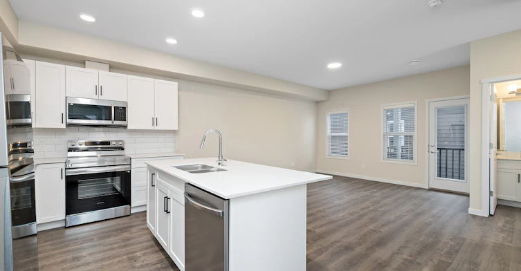 15123 25 Street NW, Edmonton, AB, T5Y 2C1 - 6