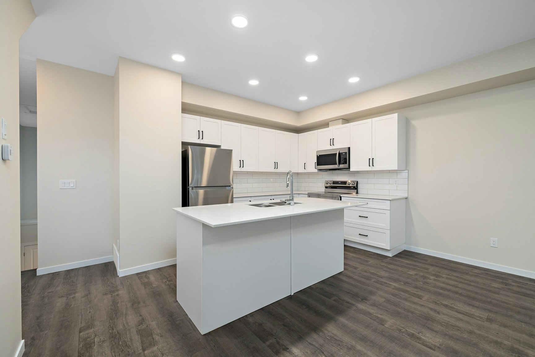 15123 25 Street NW, Edmonton, AB, T5Y 2C1 - 7
