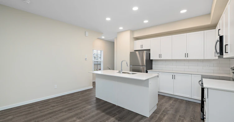 15123 25 Street NW, Edmonton, AB, T5Y 2C1 - 9