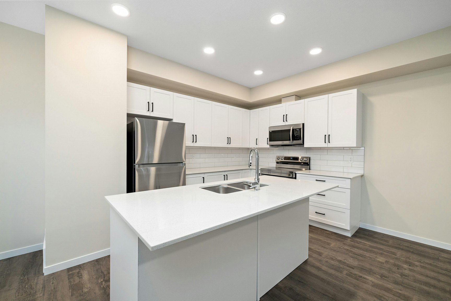 15123 25 Street NW, Edmonton, AB, T5Y 2C1 - 11