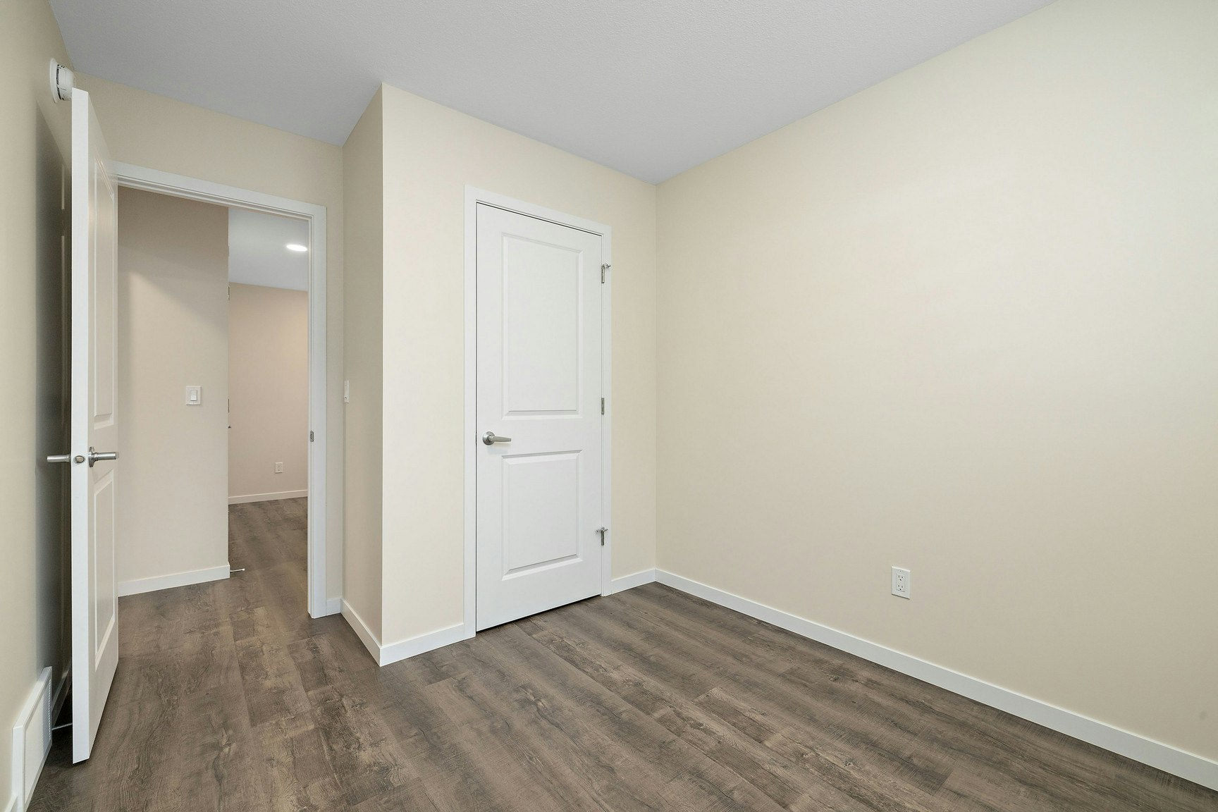 15123 25 Street NW, Edmonton, AB, T5Y 2C1 - 28