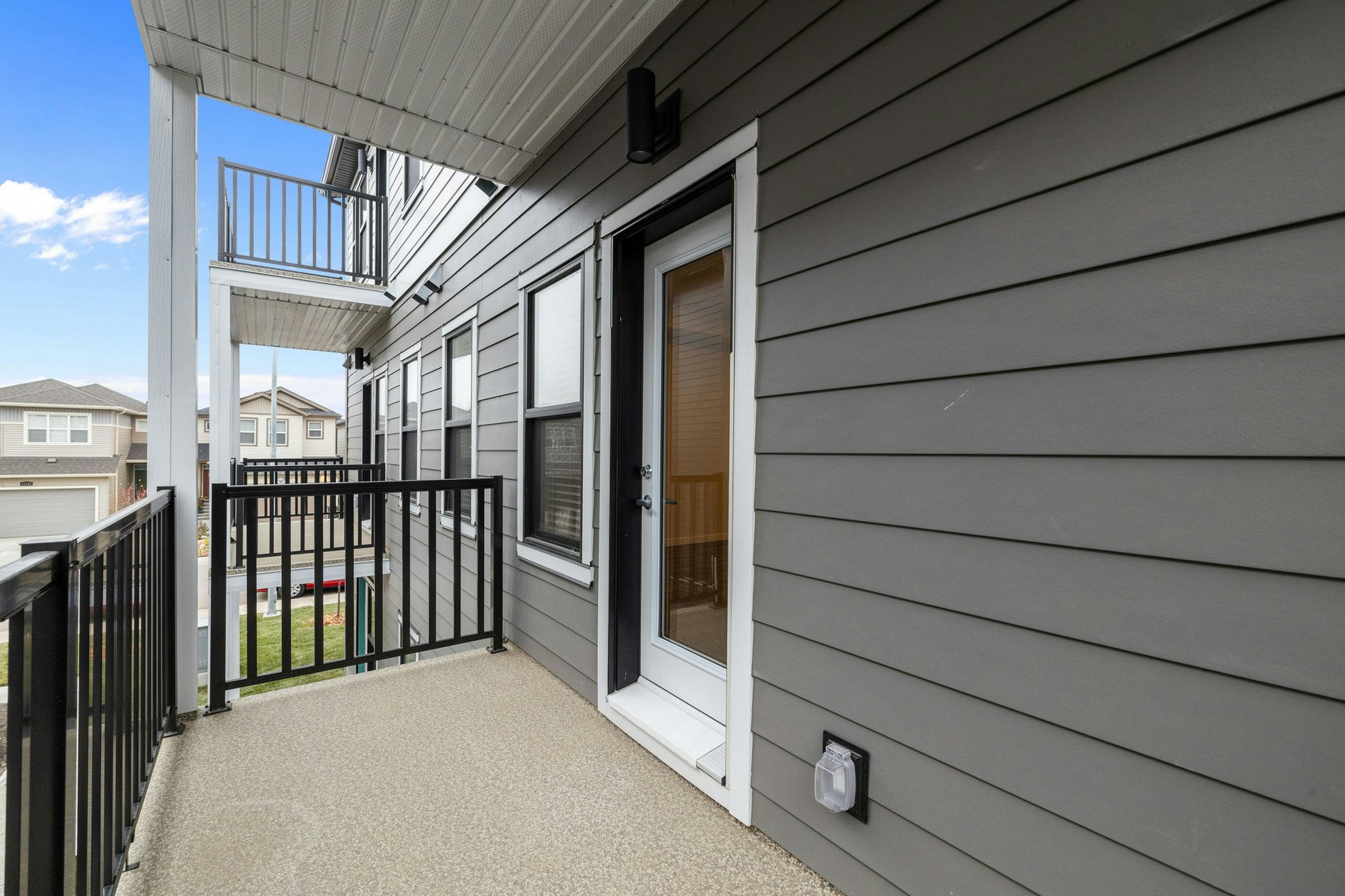 15123 25 Street NW, Edmonton, AB, T5Y 2C1 - 35
