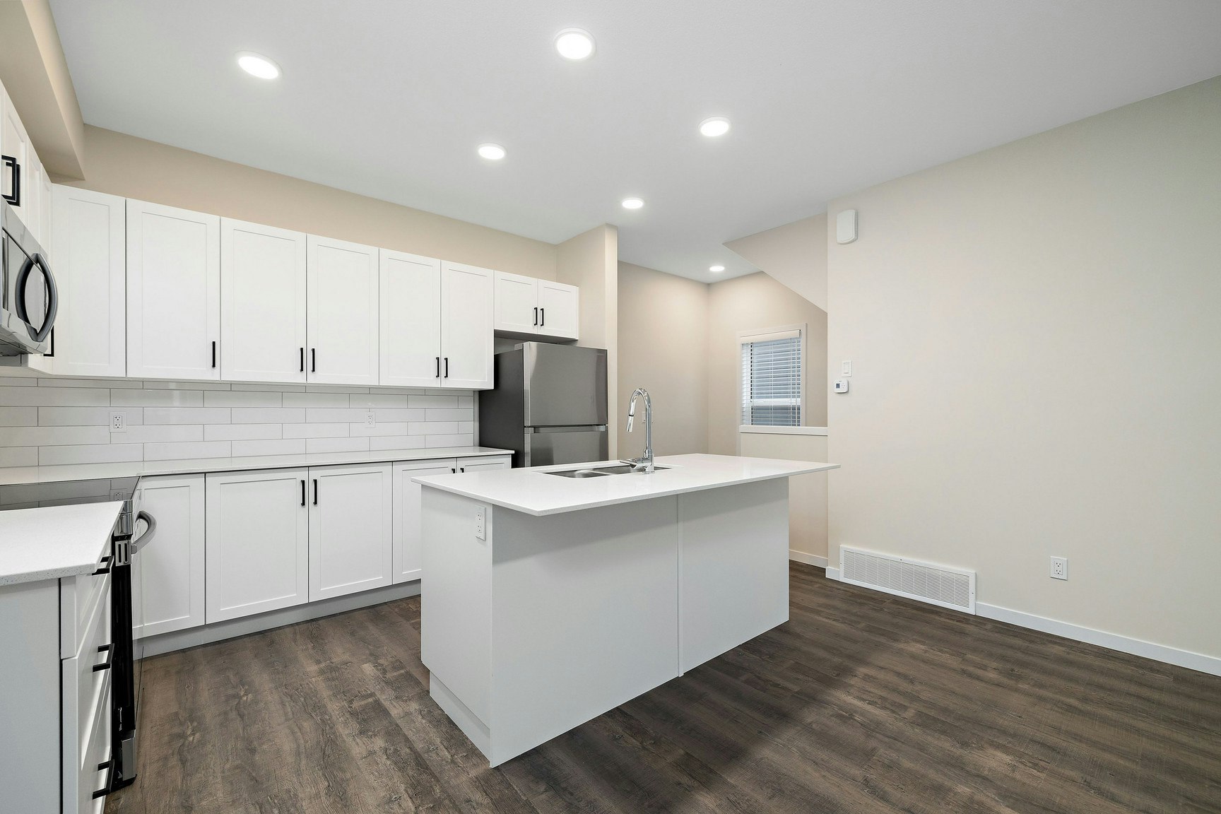 15123 25 Street NW, Edmonton, AB, T5Y 2C1 - 10