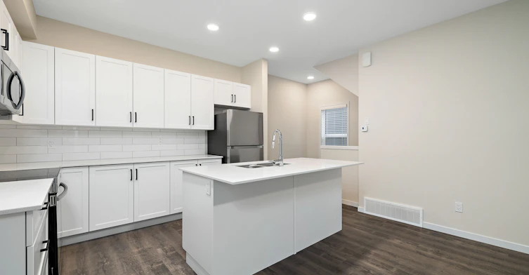 15123 25 Street NW, Edmonton, AB, T5Y 2C1 - 10