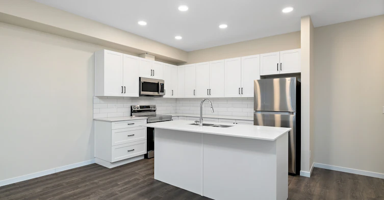 15123 25 Street NW, Edmonton, AB, T5Y 2C1 - 9
