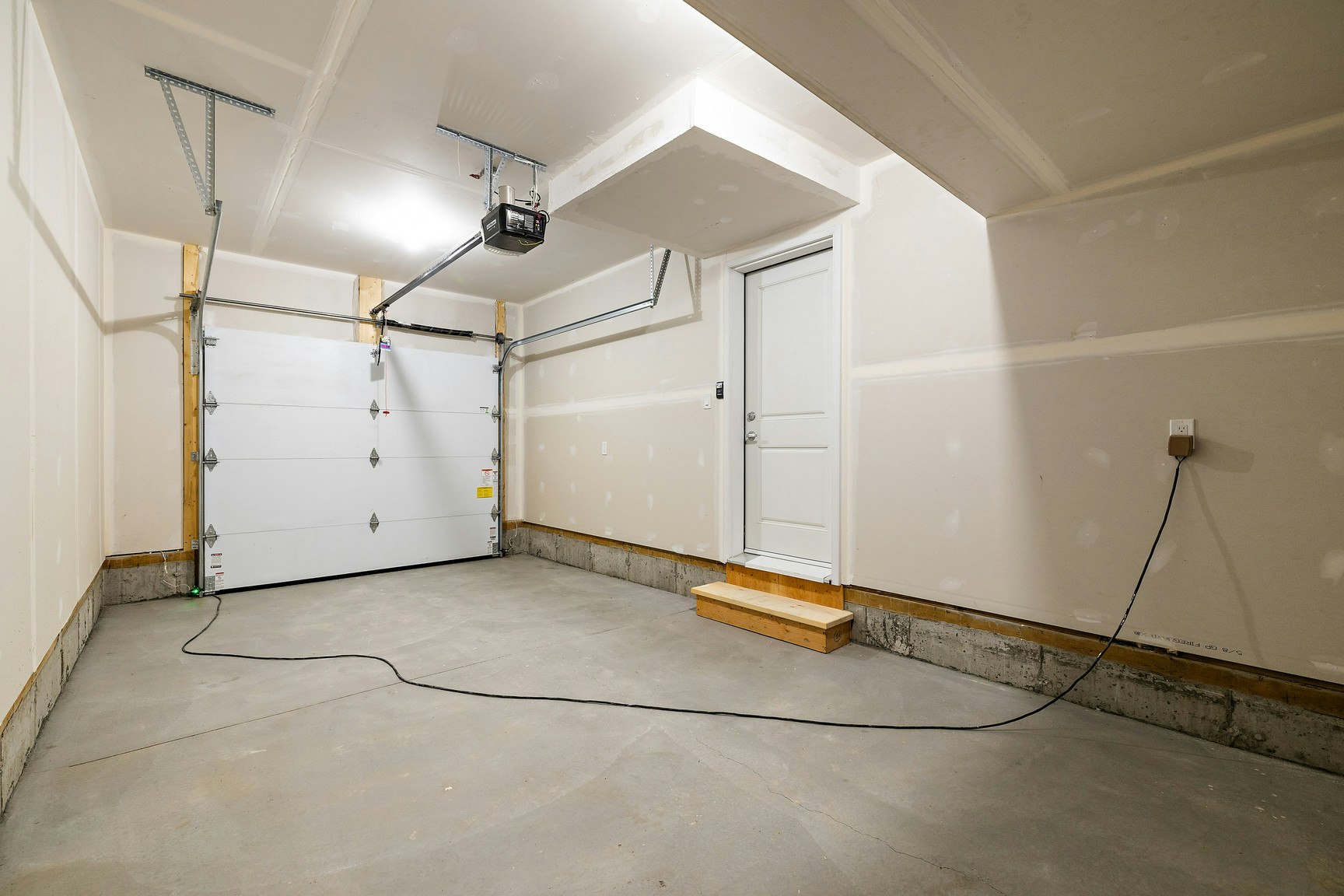 15123 25 Street NW, Edmonton, AB, T5Y 2C1 - 25